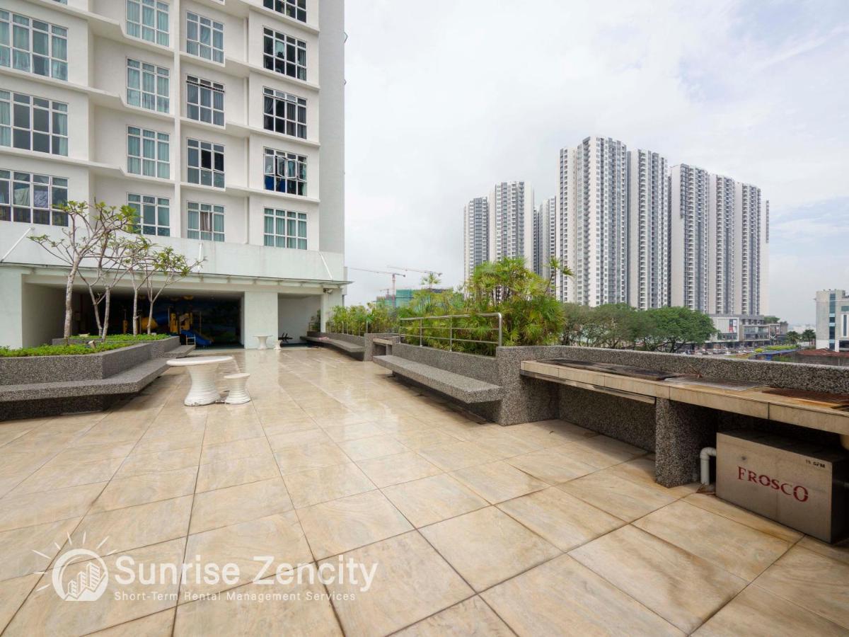 Seaview Condo Near Rf Mall, Food Court & Free Netflix Johor Bahru Exteriér fotografie
